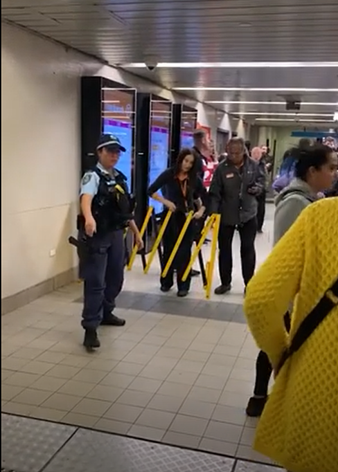 悉尼中央车站收到炸弹威胁！乘客紧急疏散，列车停运，大批警员到场（视频/组图） - 4