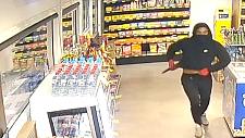 悉尼华人区加油站遭持械抢劫！2名黑衣人抢得香烟现金逃跑（视频/组图）