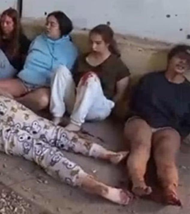 5名以色列女孩囚禁画面公开，有血污，哈马斯威胁她们“会怀孕”（组图） - 3