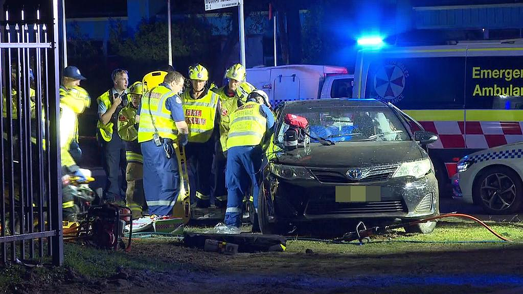 悉尼发生惨烈车祸！多车相撞致2死3伤，大批医护到场（组图） - 2