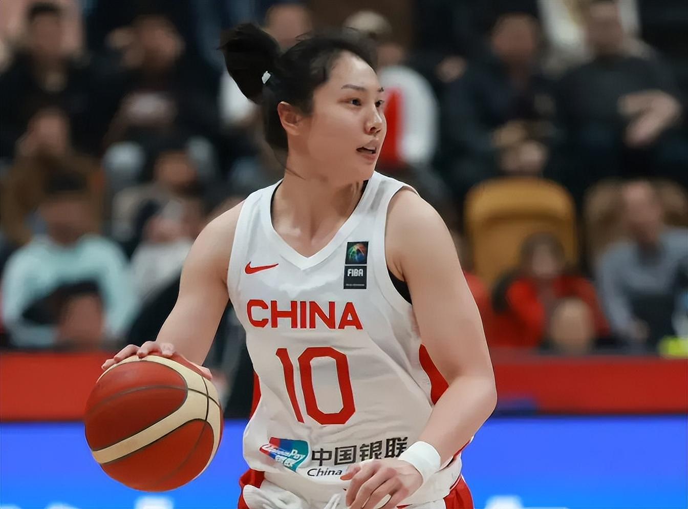 中国女篮热身赛2分惜败澳洲，韩旭、李梦等4名主力缺阵（组图） - 11
