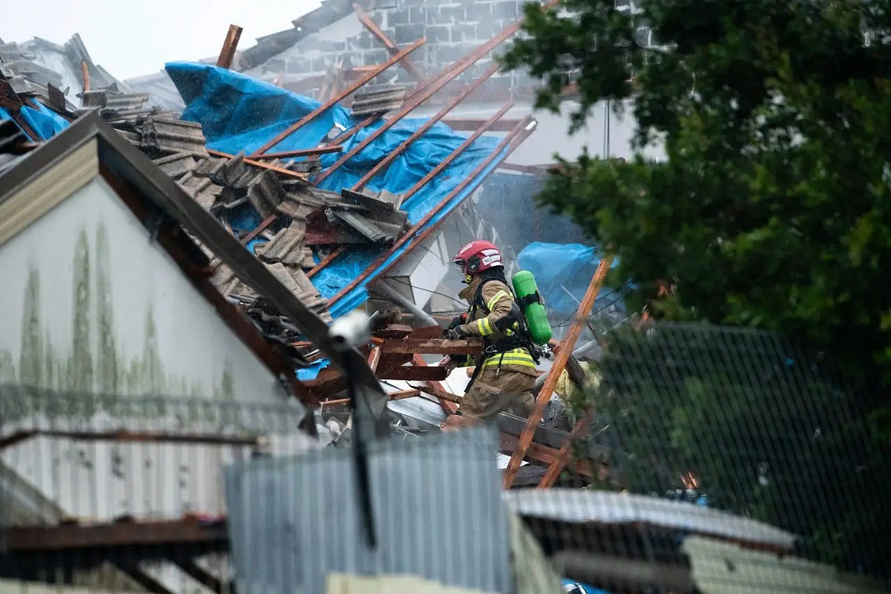 最新！悉尼民宅爆炸垮塌，5人受伤送医！瓦砾堆中发现一具女尸（视频/组图） - 8