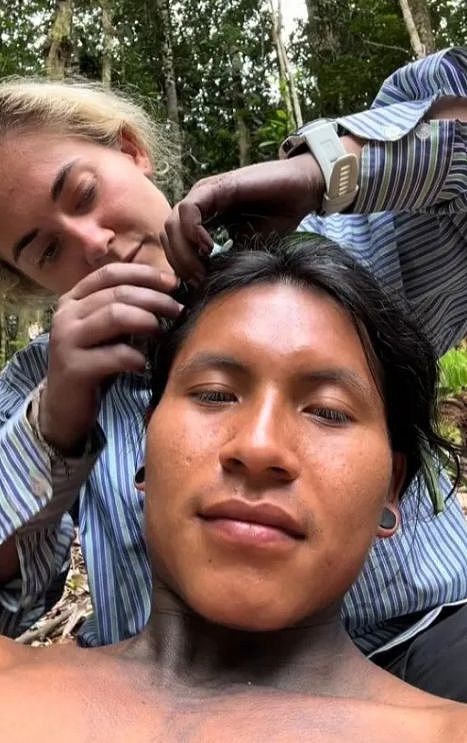 26岁澳洲女孩不远万里奔赴亚马逊丛林，与真人版泰山一起生活走红（组图） - 6
