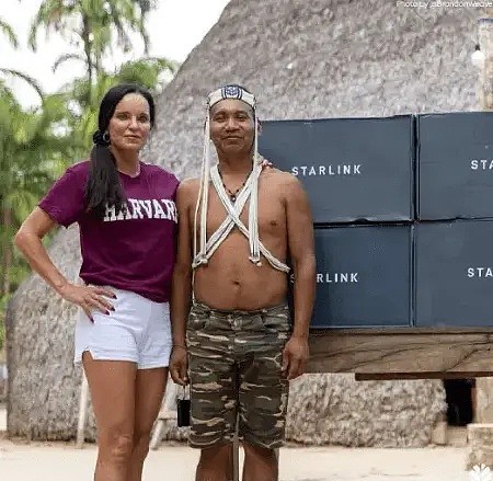 星链计划接入9个月，亚马逊原始部落村民沉迷色情片，尝试激烈式性行为（组图） - 1