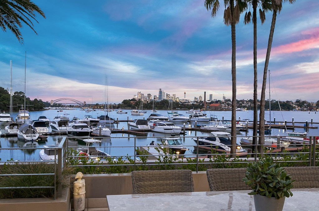 悉尼滨水公寓交易价近$1000万，可欣赏绝佳海港大桥风光（组图） - 2