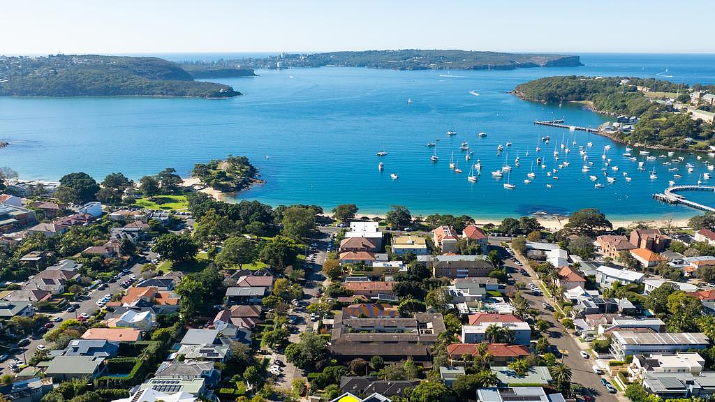 悉尼五居室住宅挂牌拍卖，指导价$1100万！距海滩仅300米（组图） - 11