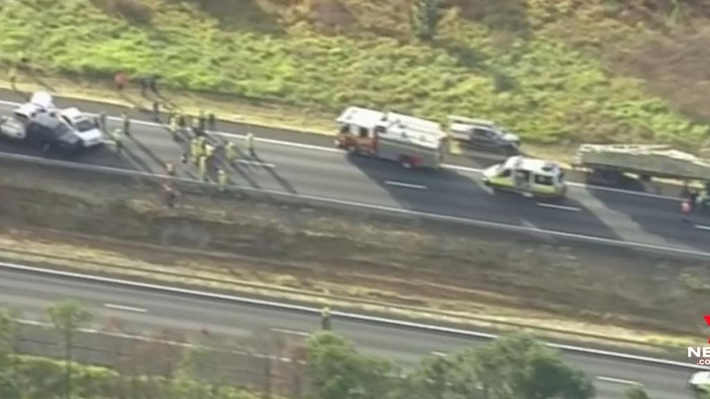 澳洲高速公路今早连发两起车祸，多车相撞！致9人受伤（组图） - 3