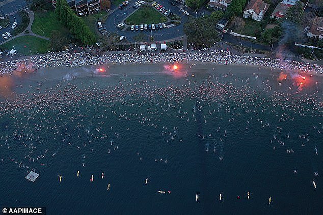 A record 3,000 people took a nude sunrise plunge into Hobart's River Derwent to mark the winter solstice