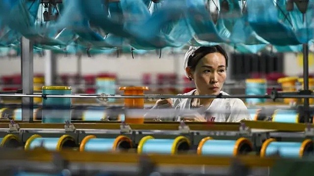 外媒：中国二季度GDP增长4.7%低于预期，新能源汽车增34.3%（组图） - 1