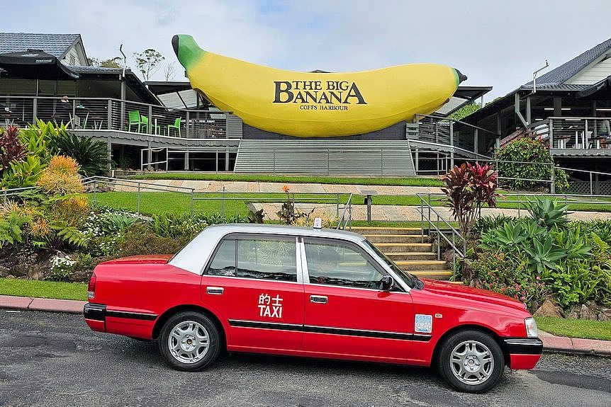 HK Taxi at the Big Banana