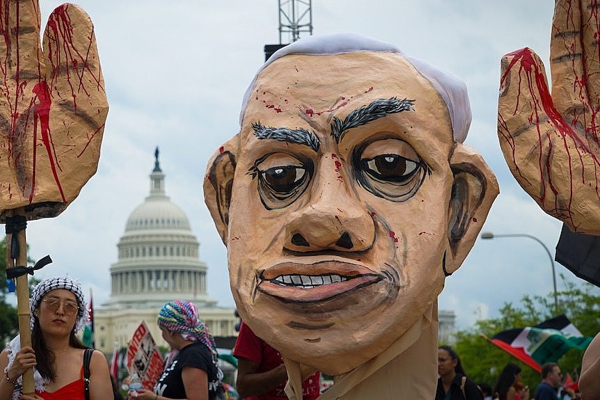 An effigy of Benjamin Netanyahu was walked through the streets around the US Capitol ahead of his address to Congress.