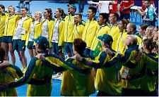 澳洲游泳教练“胳膊肘往外拐”为韩国加油面临处罚（图）