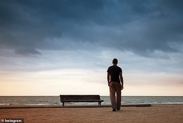 One in six Aussies struggles with feelings of loneliness according to the Australian Institute of Health and Wellness