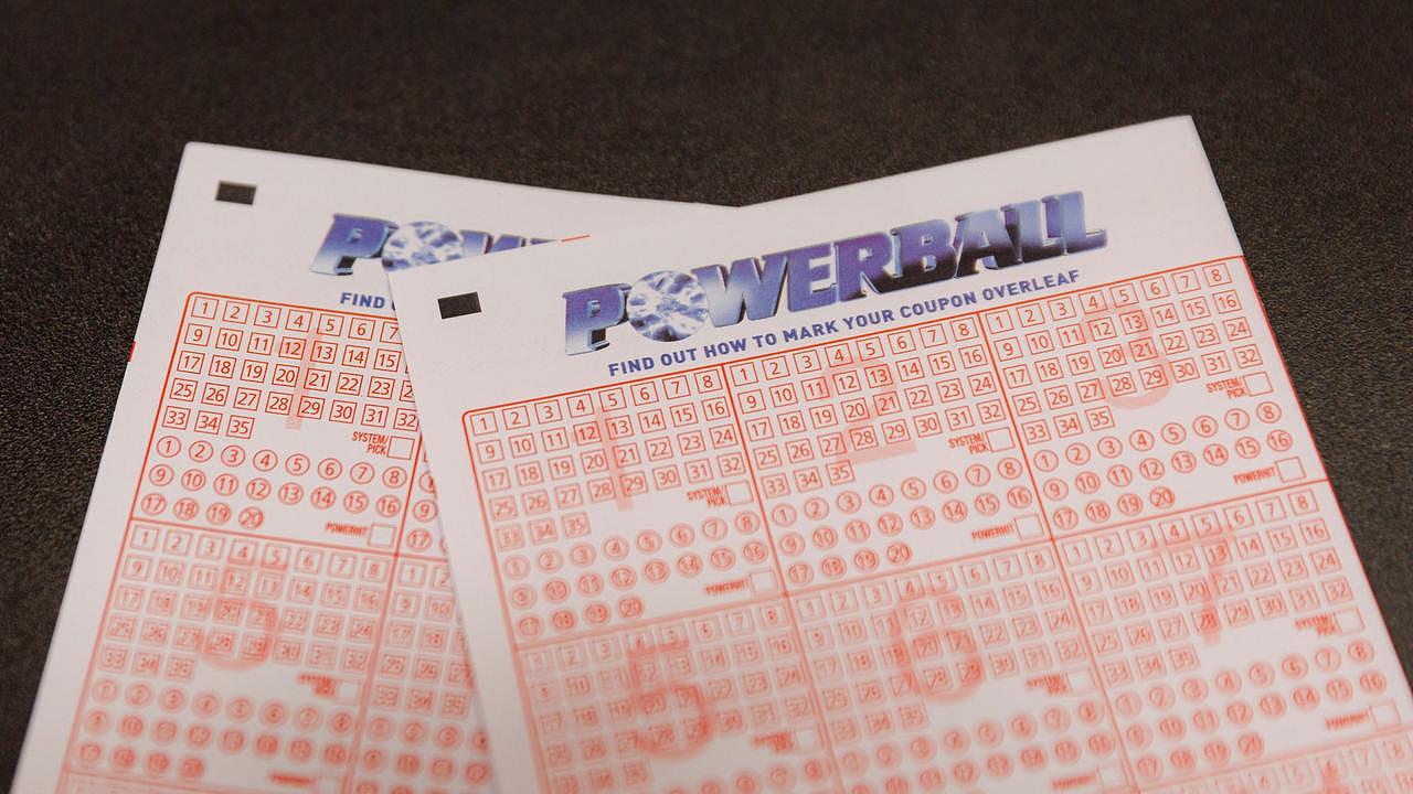 $100m Powerball winner: NSW couple share their plan as hunt continues for  Queensland winner | news.com.au — Australia's leading news site