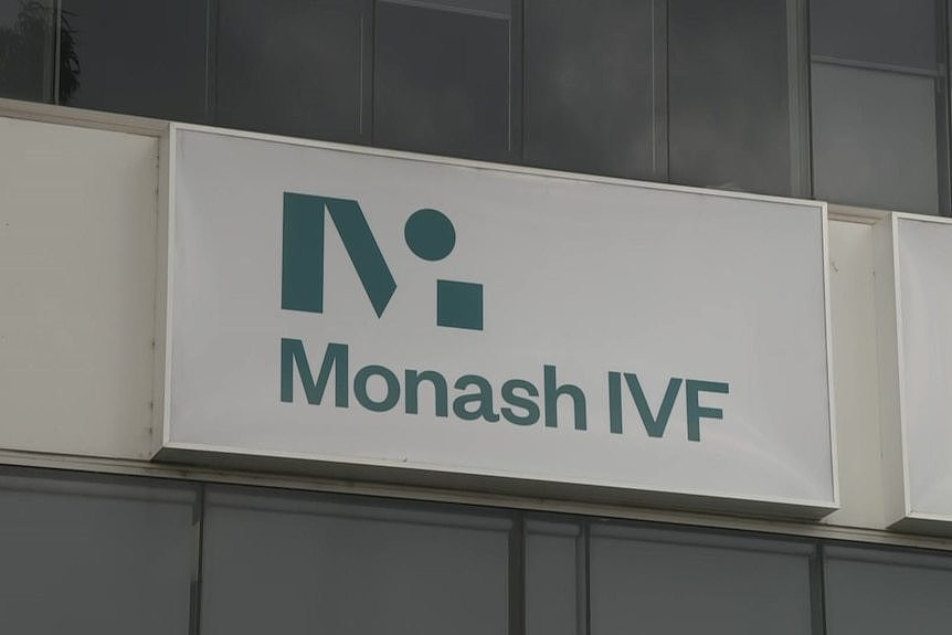 Monash IVF sign