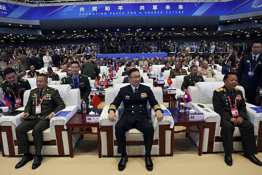 Dong Jun and other military leaders attend Beijing Xiangshan Forum