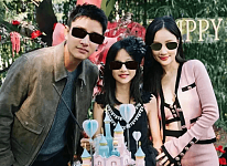 李小璐送甜馨进乐华？靠女儿圆自己女团梦，贾乃亮被惹怒再度争夺抚养权（组图）