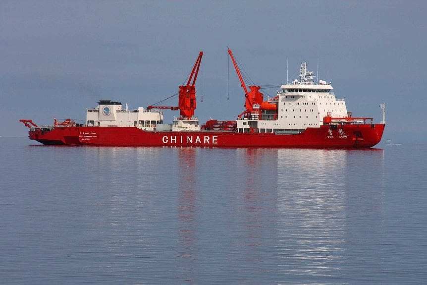 Chinese ice breaker Xue Long