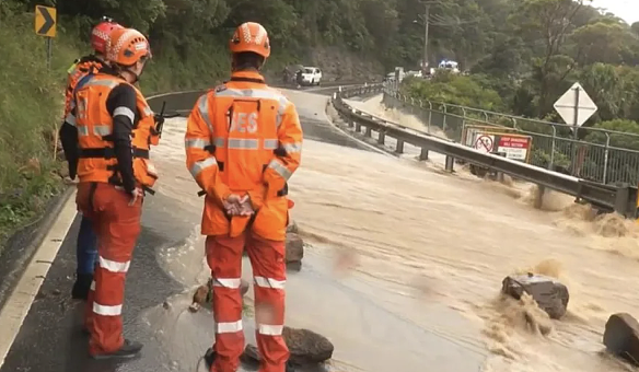 狂风暴雨来袭！急救总署发布恶劣天气预警，新州多地恐出现强雷暴（组图） - 2