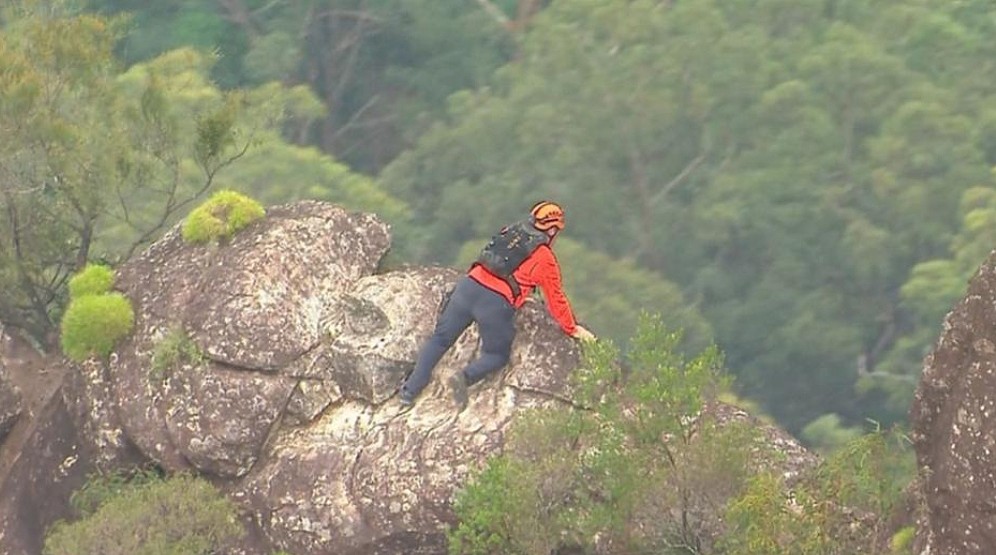 悲剧！澳20岁男子登山失踪，搜寻5日找到尸体（图） - 2