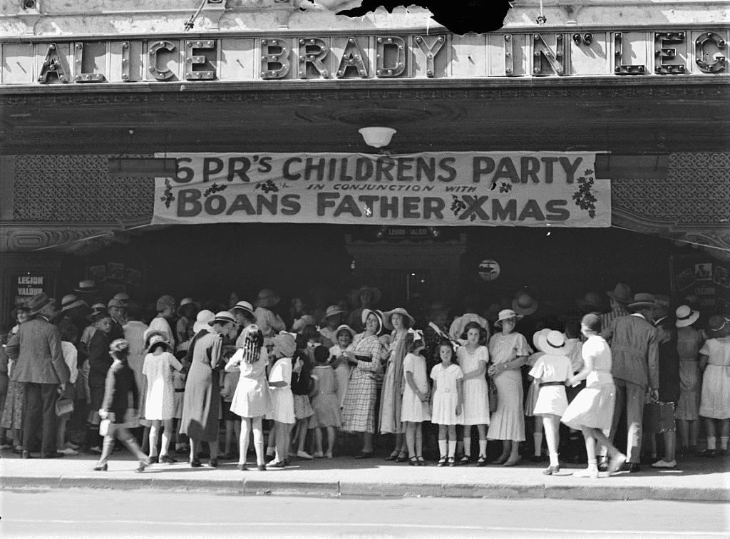 Perth Vintage Christmas, 6PR Father Christmas Ambassador's Theatre, 1935