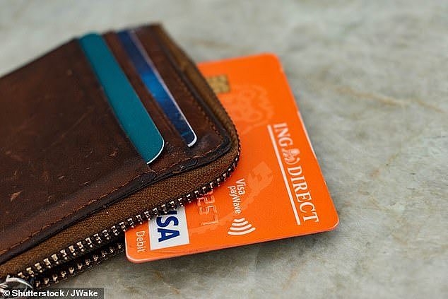 The Australian Banking Association and Australian Payments Plus or AP+ are urgently advising customers to remove the card linked to their digital wallet and reinstall it if they have received a notice from their bank