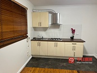 Strathfield   1房1厅 Granny Flat 450 近火车站