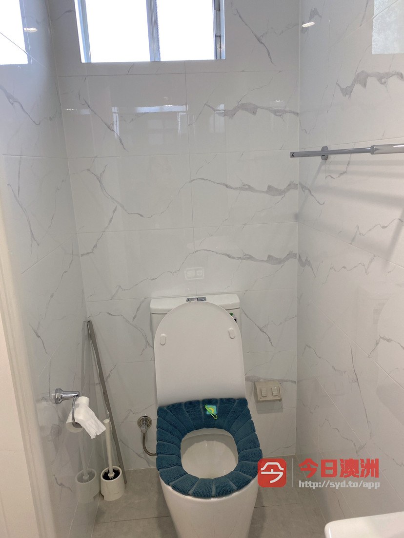 今日珀斯Hurstville HV近新装修House单间招一女生或小couple Hurstville HV近新装修House单间招一女生或小couple