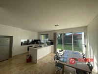 Lidcombe  陽台房招單人