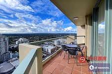 North Sydney 超高端顶层公寓超方便大三房三卫带Study带家具双车位即可入住