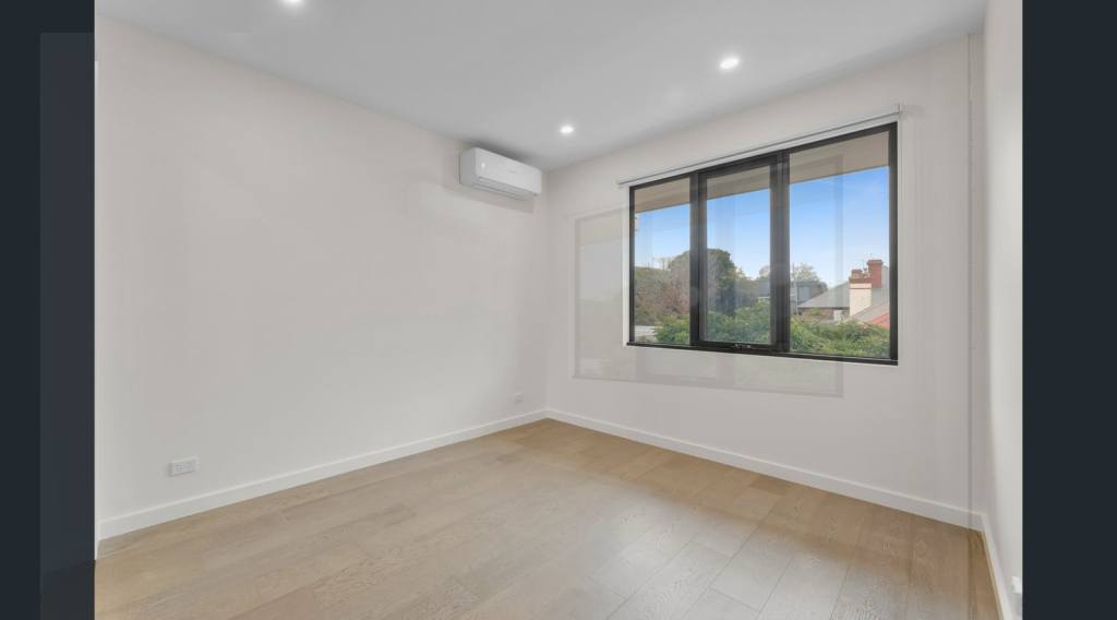 今日珀斯Box Hill 走路5分钟到Boxhill商场 全新4房4卫TownHouse出租 Box Hill 走路5分钟到Boxhill商场 全新4房4卫TownHouse出租