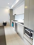 Meadowbank  Ryde近水边两房一卫一车位双阳台带家电整租