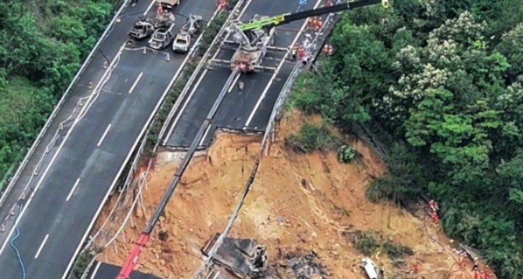 广东梅大高速塌陷致48人死亡