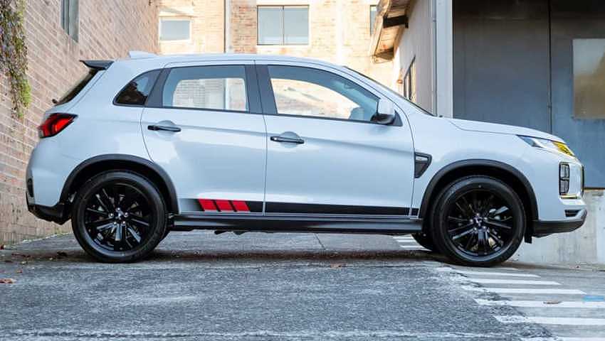 2025 Mitsubishi ASX ES Street