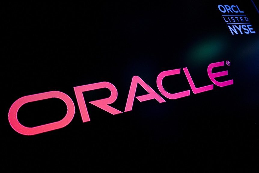 the oracle logo on a black background