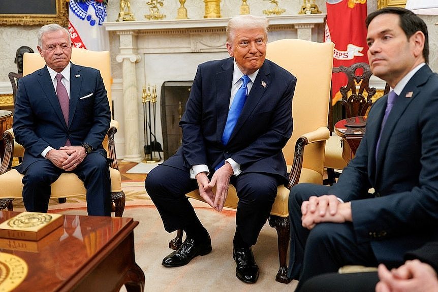 Donald Trump meets with Jordan's King Abdullah