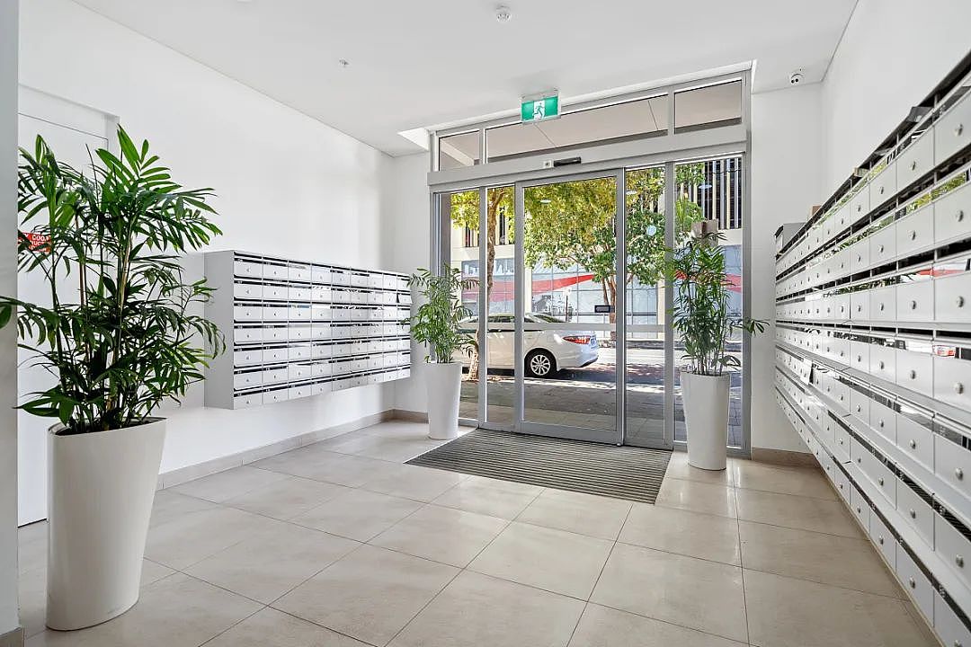 13715-aberdeen-street-northbridge-wa-perth--inner-14