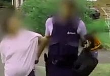“养你40年，不如养条狗！”轰动华人圈的“报警抓亲妈”事件，看得心拔凉拔凉的…（组图）