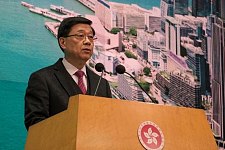 中国监管机构接国家高层指示查李嘉诚卖港口！李家超表态，长和港股大跳水，蒸发78亿！（组图）