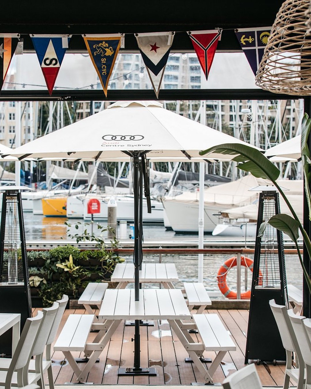 Waterfront_restaurants_Sydney_Boathouse_CYCA_Rushcutters_Bay.jpg,0