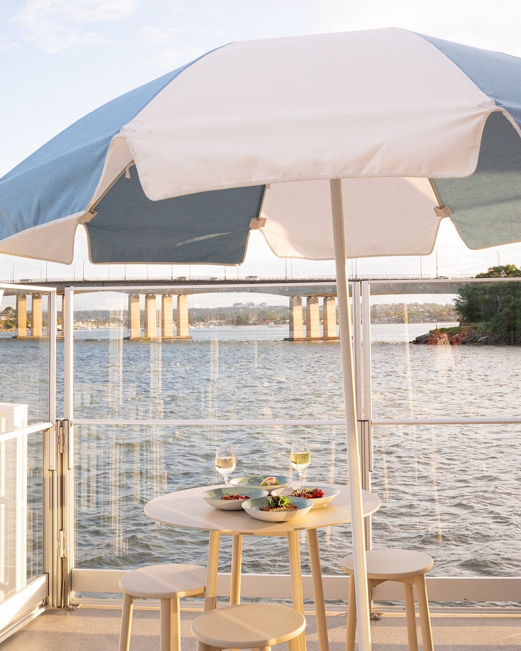 Waterfront_restaurants_Sydney_St_George_Sailing_Club_Sans_Souci.jpeg,0