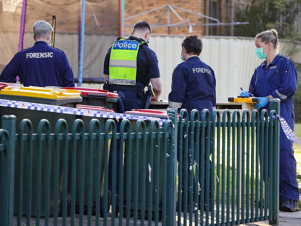 澳民宅今晨发生命案!1男子死亡,1人当场被捕(组图) - 3