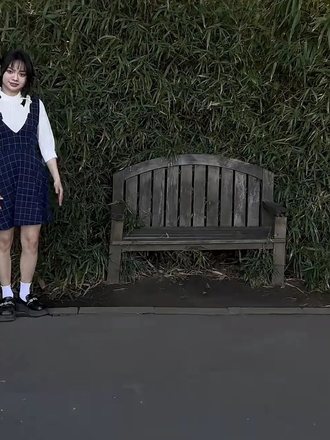 男友拍照“求生指南”，90后美女现身指导，获赞超8600W：找对角度，堪比整容（组图） - 18