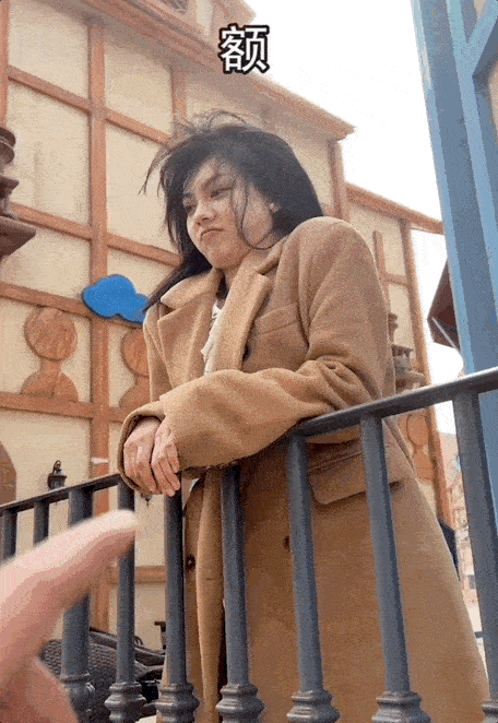 男友拍照“求生指南”，90后美女现身指导，获赞超8600W：找对角度，堪比整容（组图） - 17