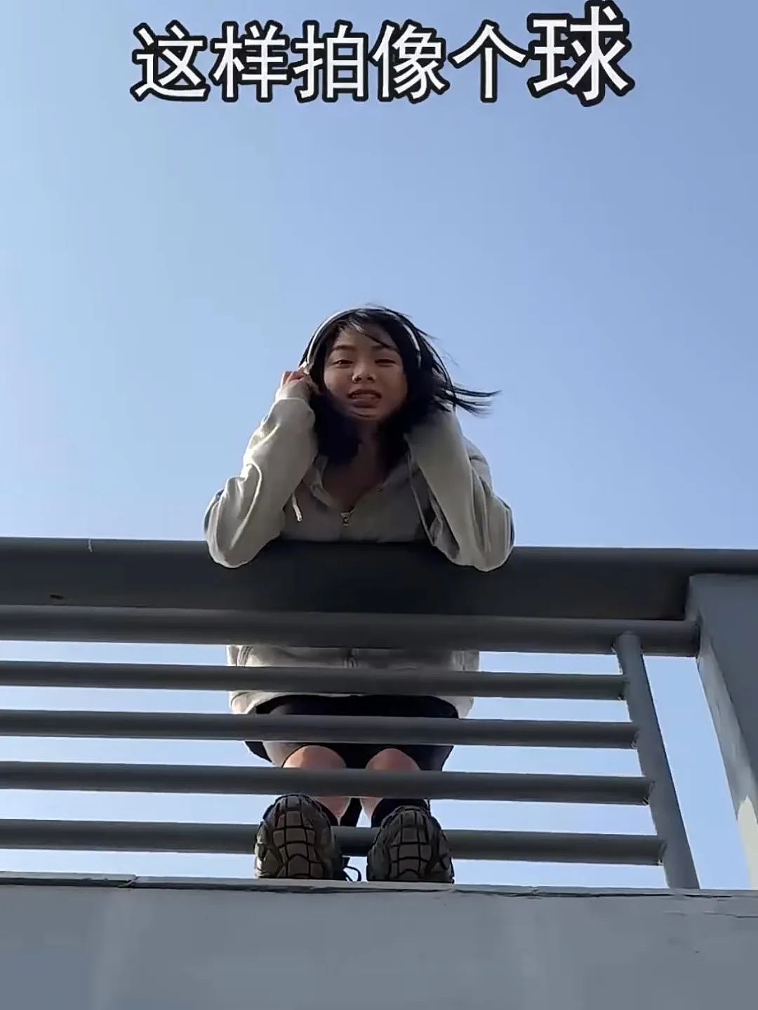 男友拍照“求生指南”，90后美女现身指导，获赞超8600W：找对角度，堪比整容（组图） - 14
