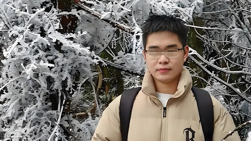 25岁研究生宿舍中毒离世, 姐姐崩溃说出一个细节, 很多家长都没当回事(组图) - 2