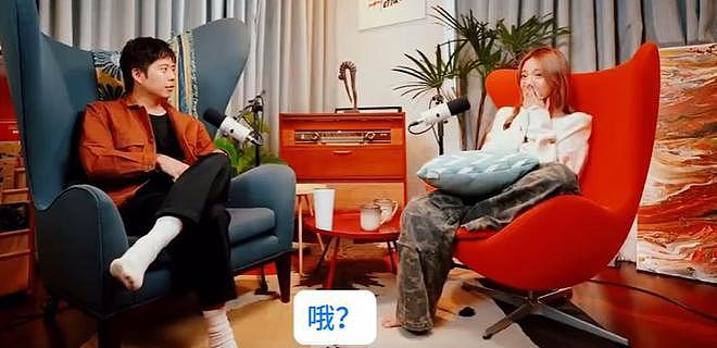 郑乃馨吐槽中国厕所脏,两面派人设被扒,被指太容易忘本了(组图) - 1