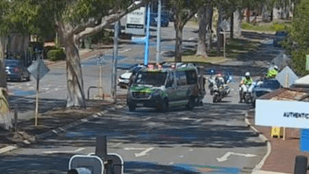 珀斯Canning Hwy附近发生车祸，行人不治身亡！（图） - 2