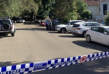 澳洲街头上演警匪追车大战！警员连开6枪抓人