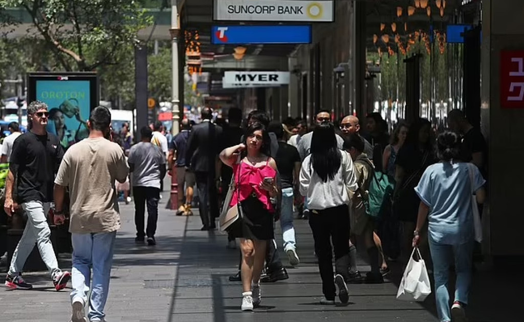 Macquarie银行下调房贷利率！澳联储或圣诞前连续降息至3.1%（组图） - 2